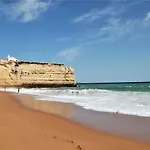 Villa Ocean Facing At Senhora Da Rocha *