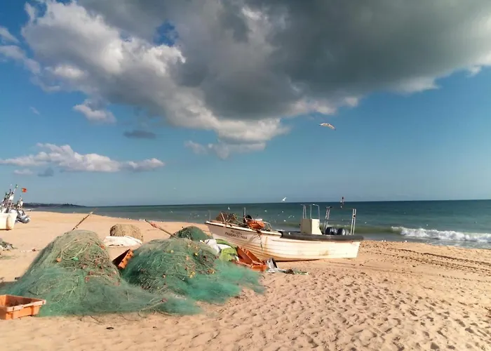 Ocean Facing At Senhora Da Rocha * Porches (Algarve)