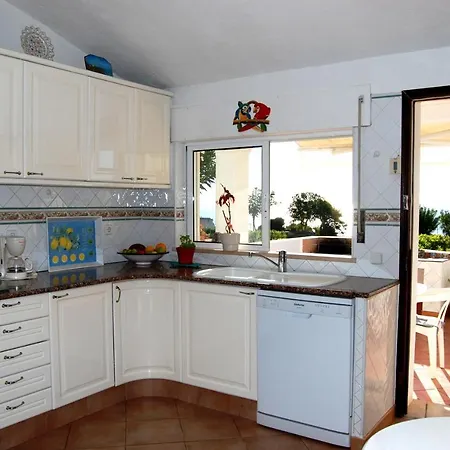 Villa Ocean Facing At Senhora Da Rocha