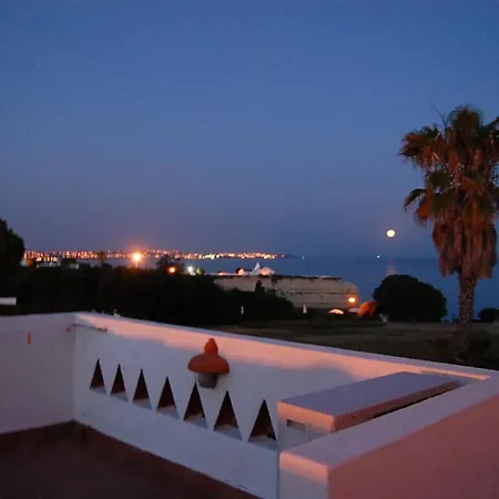 Villa Ocean Facing At Senhora Da Rocha Porches (Algarve)