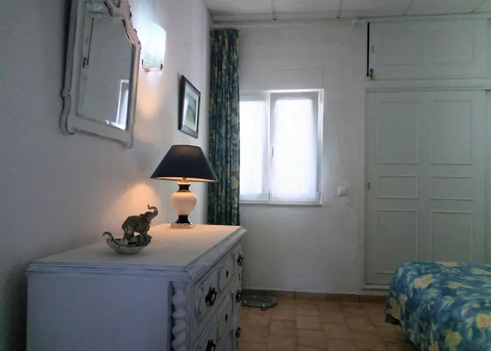 Villa Ocean Facing At Senhora Da Rocha