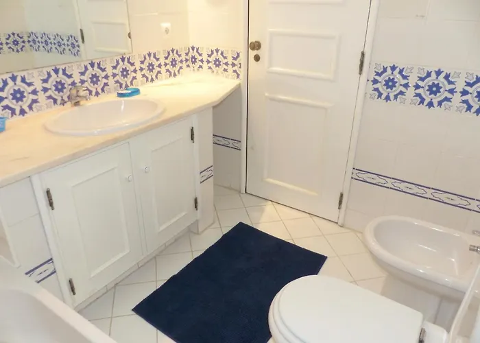 Villa Ocean Facing At Senhora Da Rocha